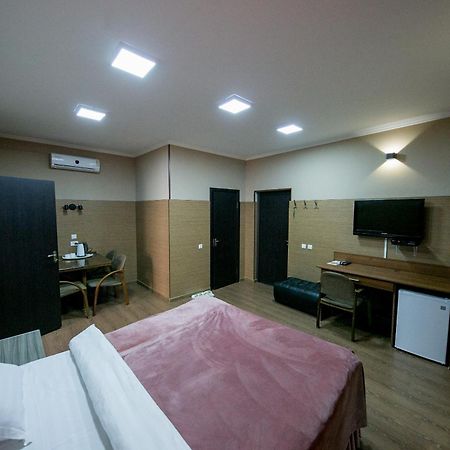 Hotel Flagman Μπισκέκ Εξωτερικό φωτογραφία