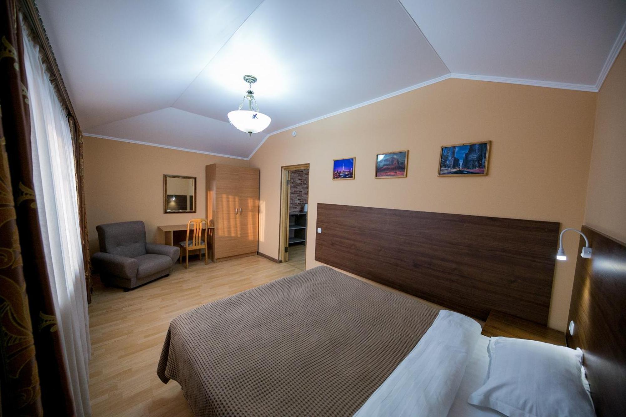 Hotel Flagman Μπισκέκ Εξωτερικό φωτογραφία