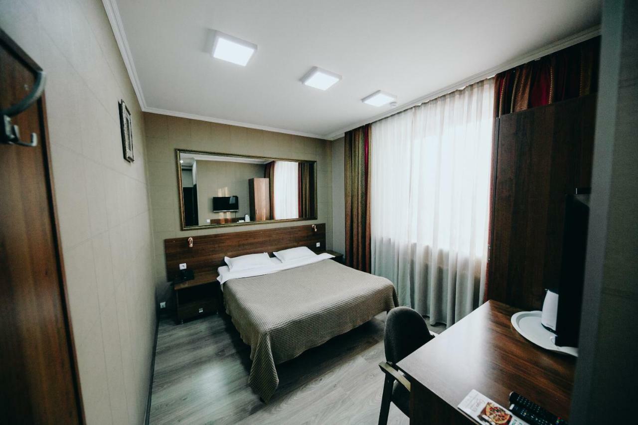 Hotel Flagman Μπισκέκ Εξωτερικό φωτογραφία
